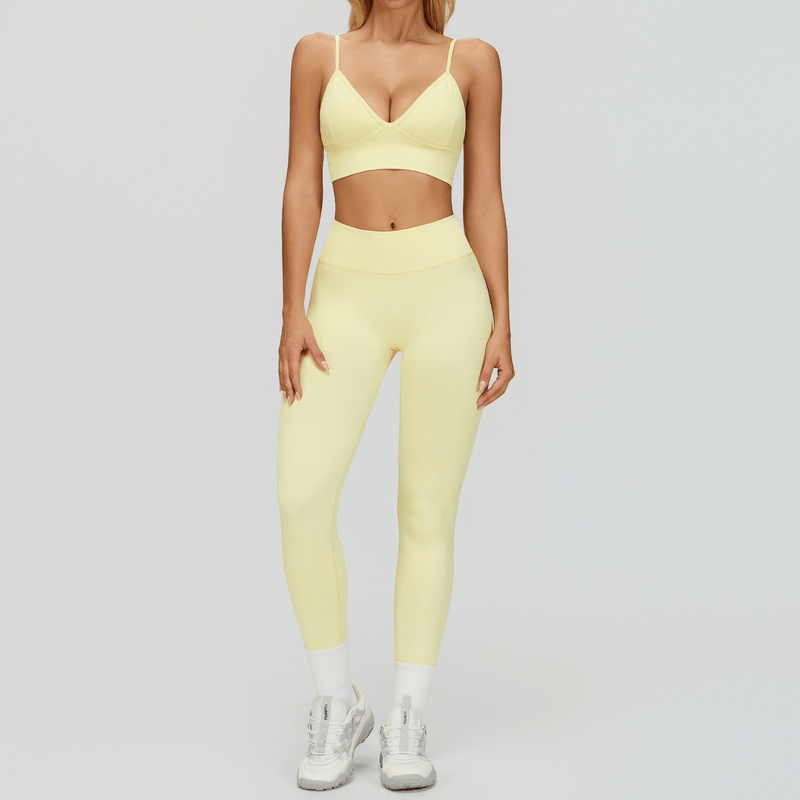 Aisha - Trendy Triangle Yoga & Fitness Set for Peak Performance
