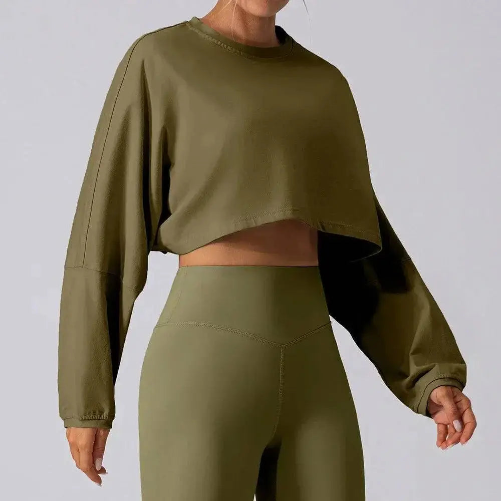 MunaWear  Women's Activewear  Mia – Oversized Long Sleeve Sport Crop Top in Breathable Fabric for Running & Active Wear 